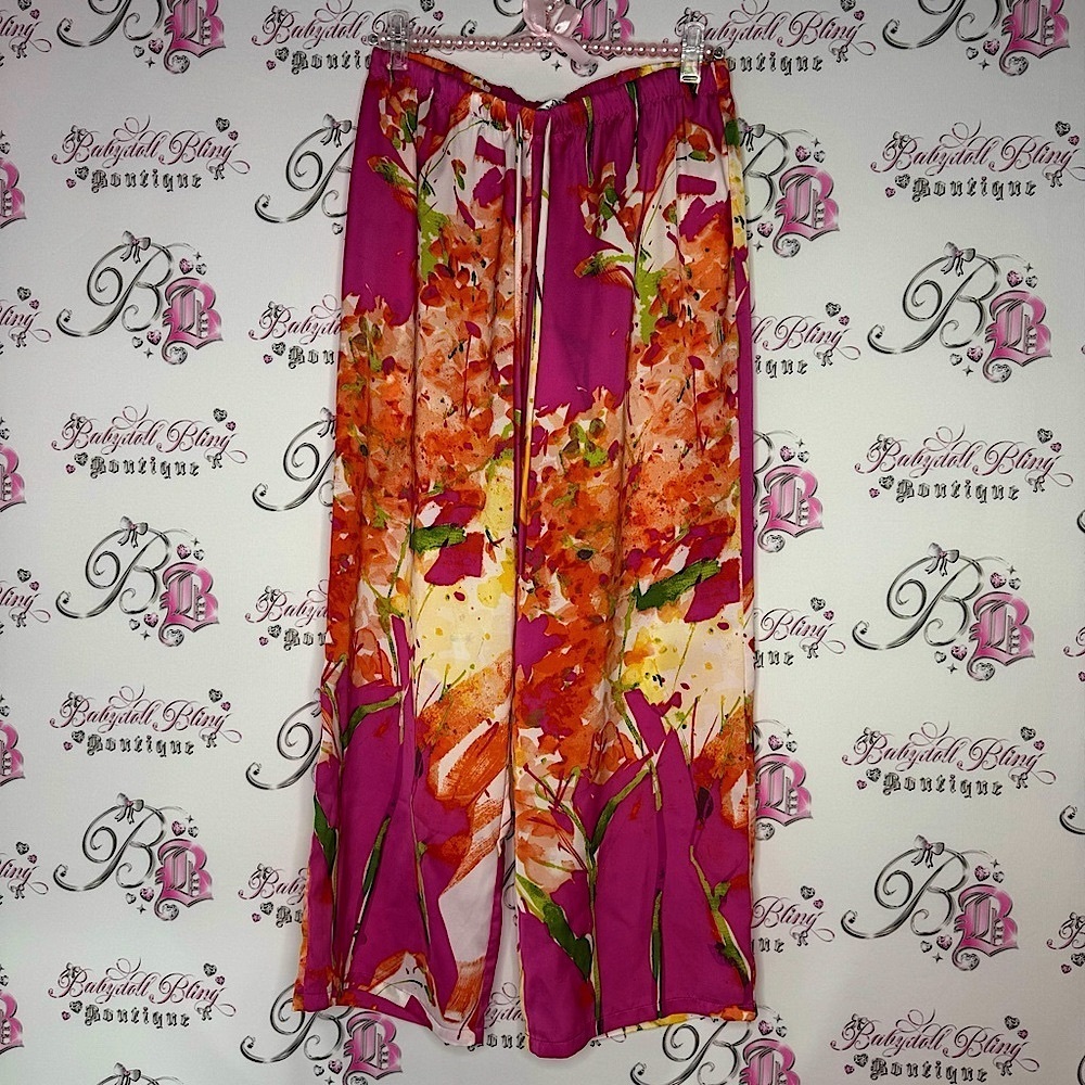 Natori pants floral painting 🖼️ style pink lightweight soft silky satiny sexy